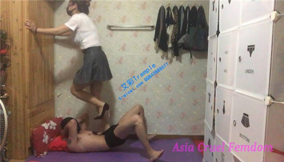 12cm金属紫色高跟鞋踩废