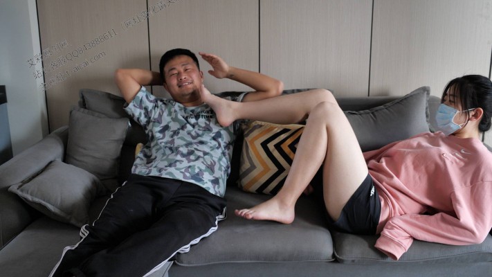 【第5风格】等00后幼师下课后舔她的嫩脚 YC-230228