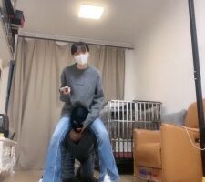 【暴力美学】面试圈养奴-骑马转胯-小白鞋提档-白棉袜塞嘴 bf26308