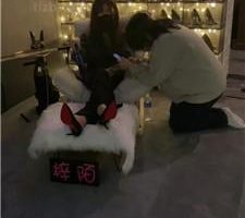 【梓陌】母畜-奴就要跪着伺候 JS240309-5