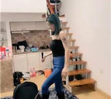 【兔兔大人】闻香水/长靴提档/胯下辱/踩踏/袜子塞嘴/喝洗脚奶 bf40294