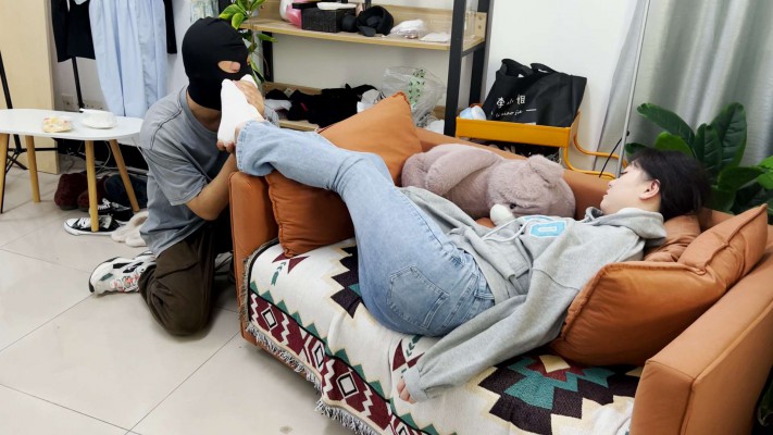 【第5风格】剧情00后被入室抢劫捆绑勒晕舔脚 YC-240917-5