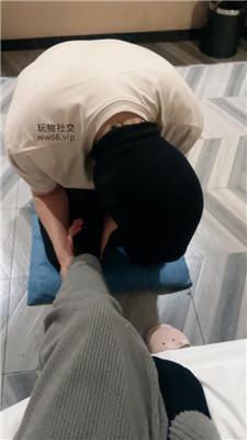 【白兔】转胯狗爬-跪舔黑棉袜-踩踏赏赐圣水 bf50285