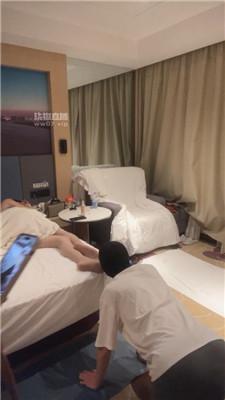 【希娜】赏赐圣水-长靴暴力虐打贱奴 bf53983