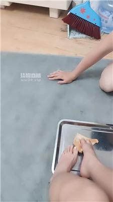 【甜甜】脚踩喂食专场 JS250714-7