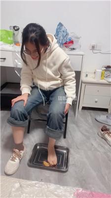 【小宇狗狗】骑马-玉足踩踏喂食【双视角版】 JS251113-46