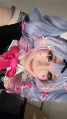 【奶叮】白丝裸足颜盯    251118-11