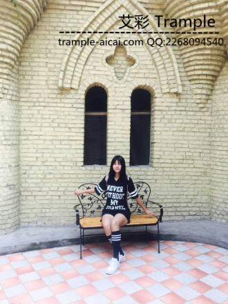 剧情美女休闲板鞋羞辱踩踏偷鞋贼