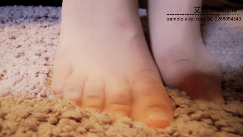 黑冰第一人搔首弄姿丝袜脚诱惑