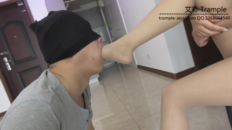 冷柔高跟丝袜脚深喉