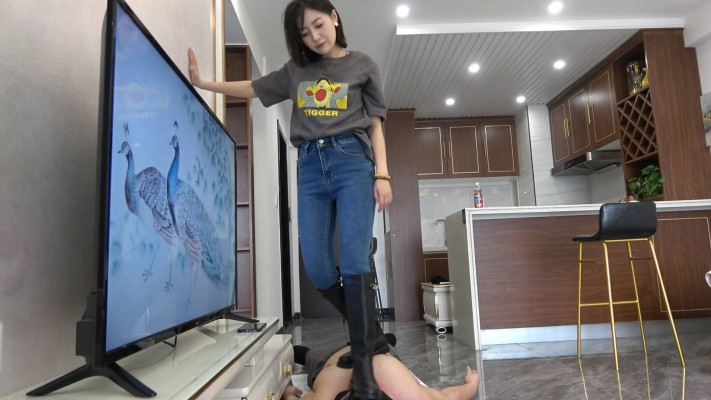 【彼岸花】平底靴暴踩肉毯 YC-211203-5