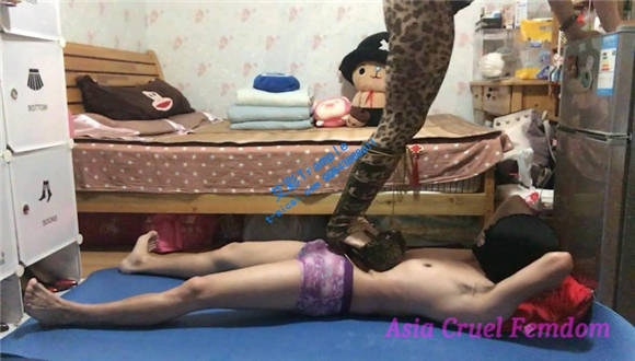 18cm豹纹金属细高跟暴睬