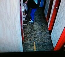 【艾琳】和姐妹惩罚偷鞋贼 bf22236