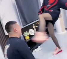 【麋鹿银儿】多奴被精神小妹暴力踹头/提档/跺 bf24536