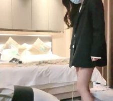 【川野尤娜】马奴骑马转胯/短靴踩黑丝捂脸闻 bf28059