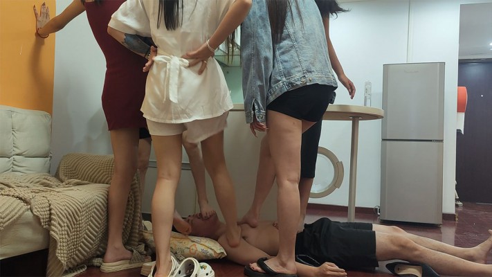 【血狼】群踩轮流脚深喉全体重踩脸脚耳光 YC-230530-3