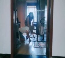 【苏曼德拉】3S剧情-偷闻邻居家的玉足【完整版】 bf30861