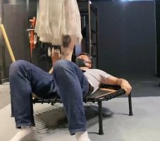 【冰诺】高跟肉丝全体重跳踩人体蹦床 bf32101