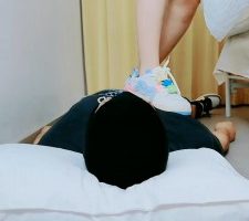 【萌宝儿】白袜全体重踩脖/耳光深喉舔 bf32674