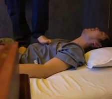 【朱砂痣】开发素人技师做S全体重踩 bf33086