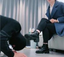 【伊柔】跪舔短靴粉色棉袜【完整版】JS23111102