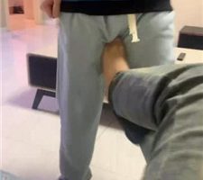 【灰灰酱】素人裸足提档 JS240101-6