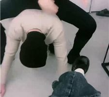 【九莲】双S-脏鞋踩虐清理马桶/圣水泡面骑马【双视角完整版】JS240127-7