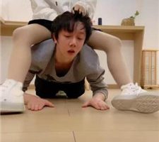 【海绵大大】骑马转胯/高帮帆布鞋踩踏/清理脏鞋/揪耳朵 bf38462