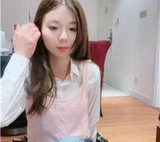 【梨柚冰】白棉袜裸足诱惑地毯狗 JS240309-10