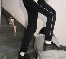 【樱樱】职高女生楼道虐老师狗【上】 bf41337