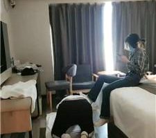 【桉】小白鞋踩/sp/强制磕头/耳光 bf42415