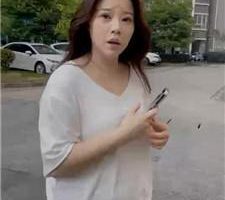 【素人挖掘机】户外开发可爱漂亮妹妹-耳光踩踏骑马窒息 bf43552