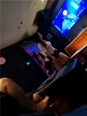 【狗哥】实录-黑丝技师暴力虐兄弟犬【双视角完整版】 bf43596