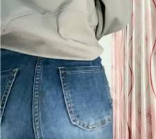 【佳佳】美臀诱惑炸精 JS240818-11