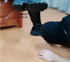 【拽拽】保鲜膜窒息/闻舔粉棉袜/清理脏长靴 JS241017-39