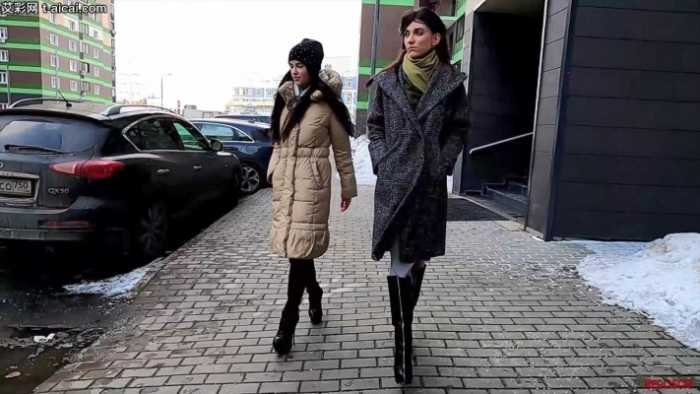 15cm-女神在大街上踩完脏泥和臭水的皮靴脏鞋底！踩面包喂贱奴吃  bf22277