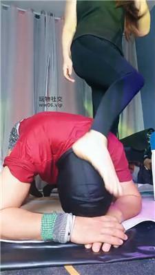 【美柠】玉足踩踏/瑜伽裤坐脸窒息/骑脖 bf48363
