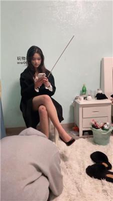 【小凤梨】闻舔纹身小妹的玉足/重度虐打 JS241224-16