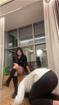 【子熙大人】长靴白袜-奶油舔脚/强制深喉/脚喂食【双视角】 JS241224-25