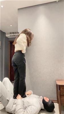 【Annaa】腿绞坐脸手捂窒息/短靴白袜踩 bf48725