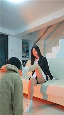 【嘉妮】毁容式踩脸/骑马转胯/小白鞋白袜辱 bf49447