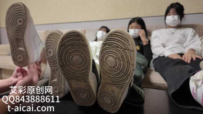 『chnnsct1818』开发纯素人女生，超脏鞋底 YC-250115-4