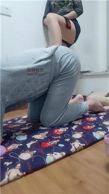 【思纯】性感黑丝美腿踩虐鞭打【上】 bf49559