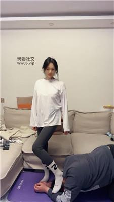 【埋汰】骑马/白棉袜脚踩虐 bf49576