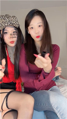 【佳佳的闺蜜】爆吸香水口水    250120-3