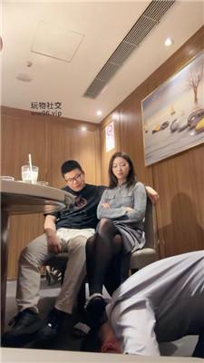 【jenn】情侣主-海底捞包厢调绿帽【双视角版】 bf50077