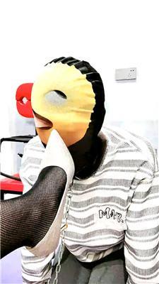 【芏筄】高跟网袜玉足恋足舔 JS250208-26