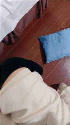 【沐沐大大】跪舔女神的脏运动鞋 bf50123