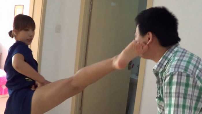 报仇不成反被踹,最后被活活踩死 JS250427~4