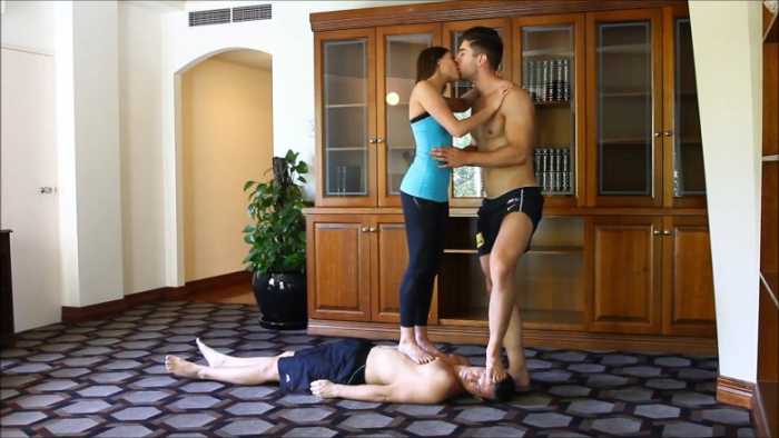 情侣主踩踏 O-200419-6